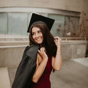 Meet your Posher, Sidnie